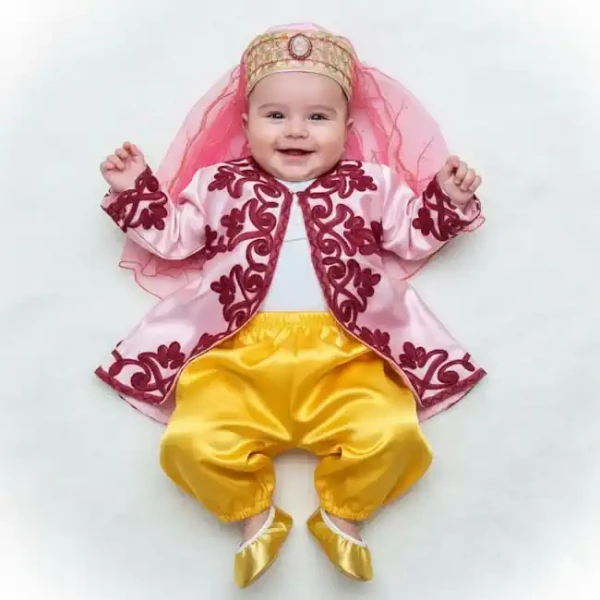 6 ay kınası pembe bebek bindallı